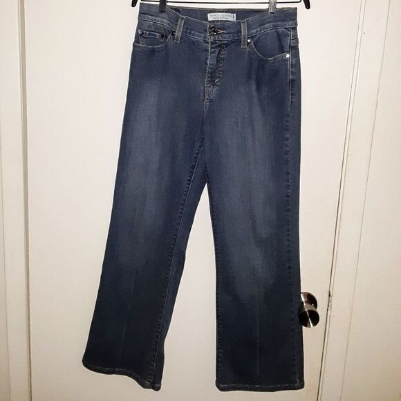 Levi's 512 Perfectly Slimming Jeans - Picture 1 of 7